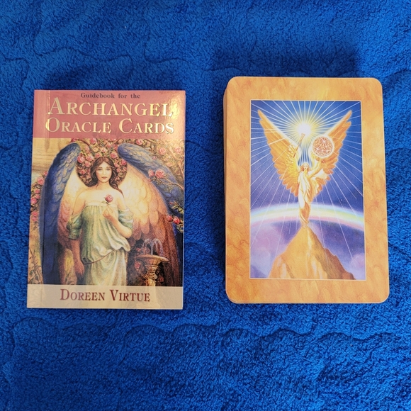 ARCHANGEL ORACLE CARDS By Doreen Virtue - Picture 4 of 8